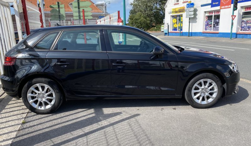 AUDI A3 SPORTBACK 1.6 TDI 105 complet