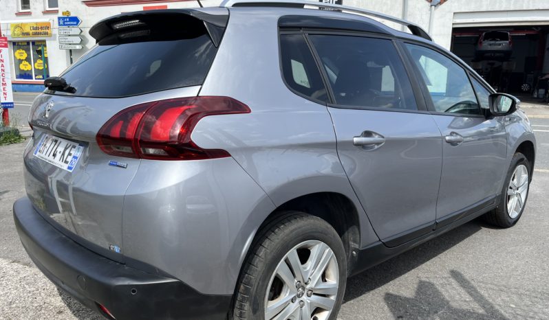 Peugeot 2008 1.2 VTi Style complet